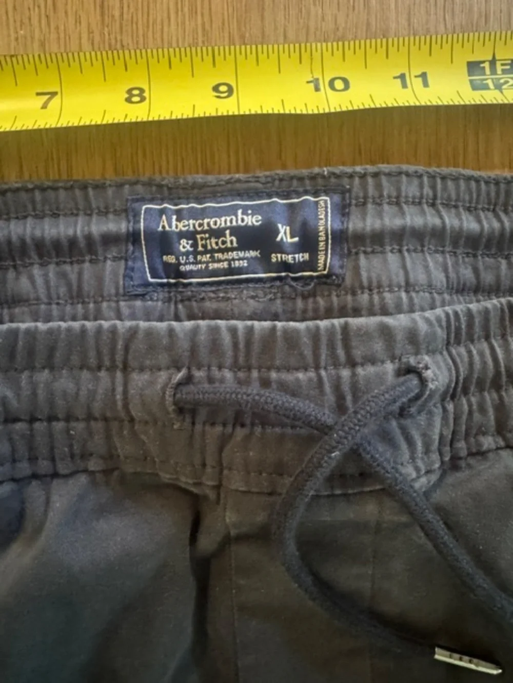 Abercrombie & Fitch Men's Chino Jogger Pants. XL. Stretch. Black